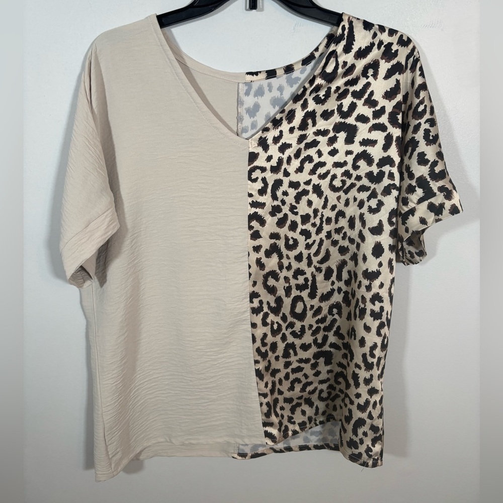 Beige & Leopard Print Contrast V-Neck Short Sleeve Blouse Size S